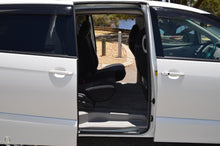 Load image into Gallery viewer, 2006 Toyota Estima-SLASH-Tarago